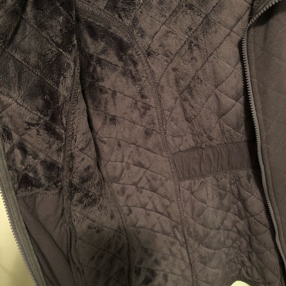 Beautiful &Warm But Doesn’t Go With My Scrubs - image 5